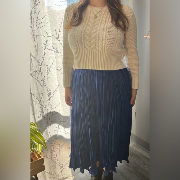 Cream Cable Knit Sweater - Picture 2 of 4